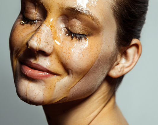 Les 5 meilleures recettes de masque de visage au miel de Manuka